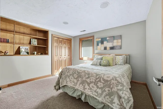 $900,000 | 5937 County Road 427, Auburn, IN 46706