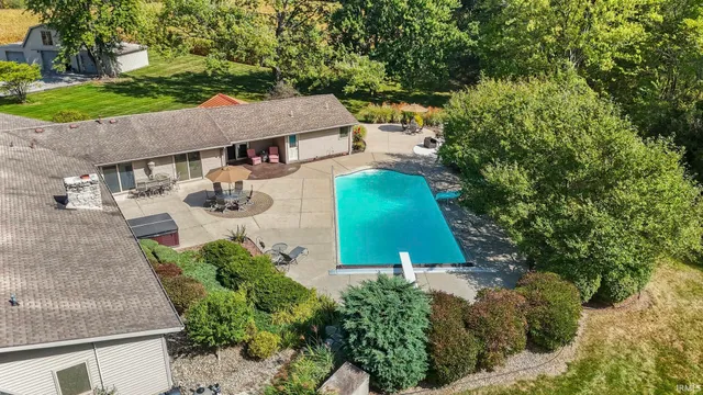 $900,000 | 5937 County Road 427, Auburn, IN 46706