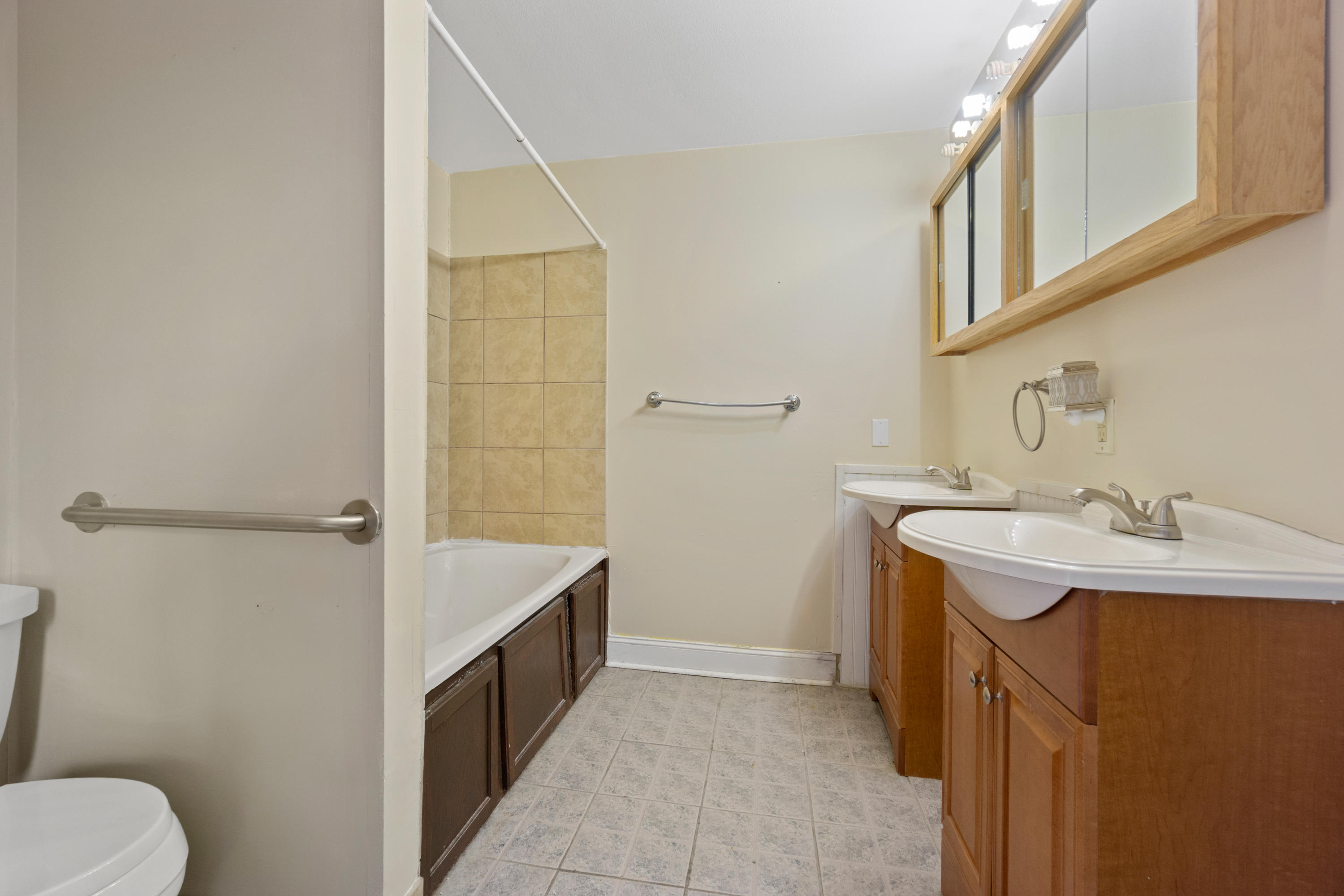 1803 Chamberlain Avenue Chattanooga, TN 37404 - Photo 23 of 32 1803 Chamberlain Ave-14