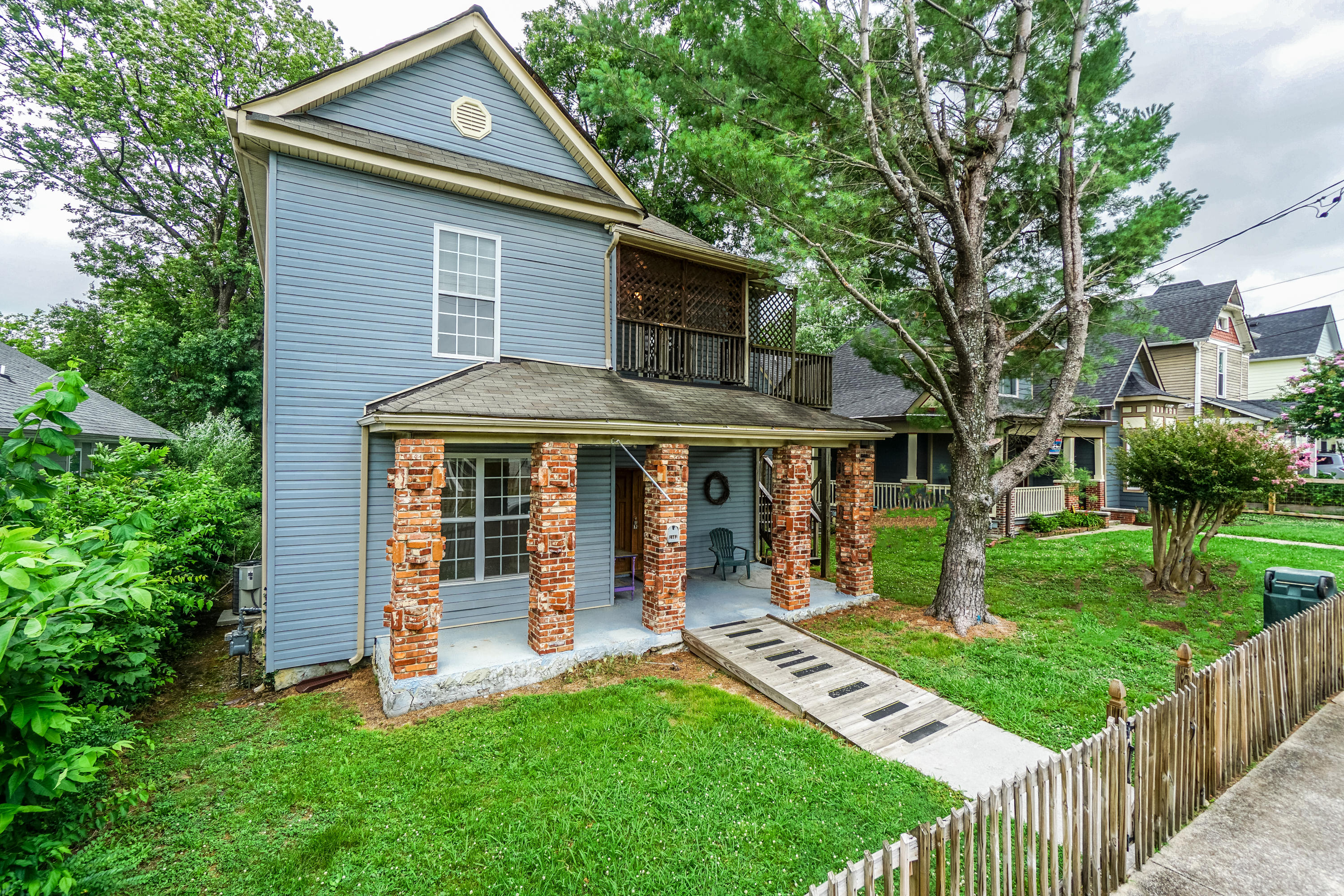 1803 Chamberlain Avenue Chattanooga, TN 37404 - Photo 5 of 32 1803 Chamberlain Ave-1 (1)