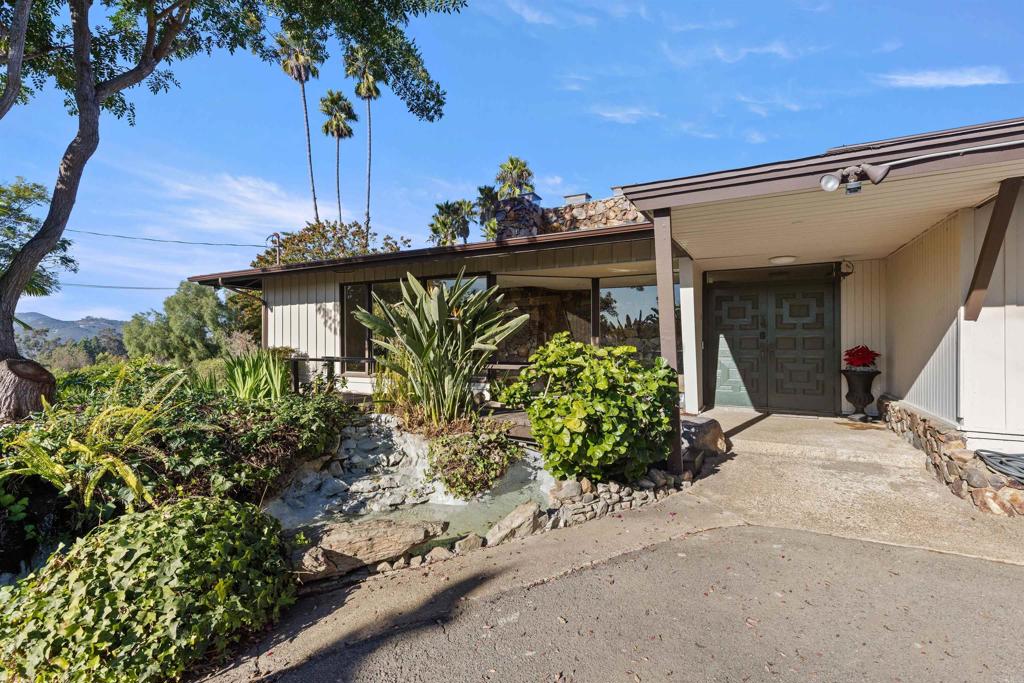 1520 Via Rancho Parkway Escondido, CA 92029 - Photo 13 of 60