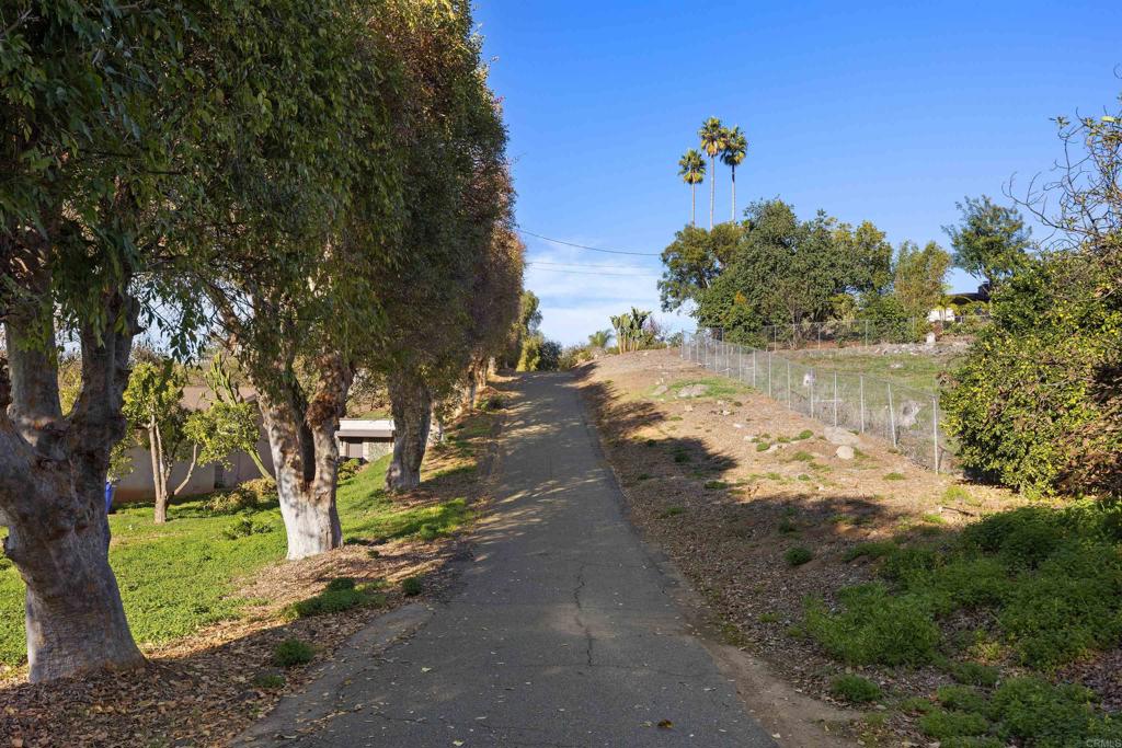 1520 Via Rancho Parkway Escondido, CA 92029 - Photo 2 of 60