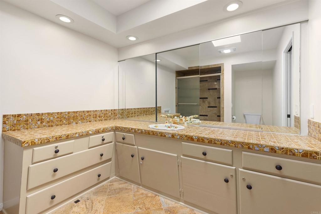 1520 Via Rancho Parkway Escondido, CA 92029 - Photo 38 of 60