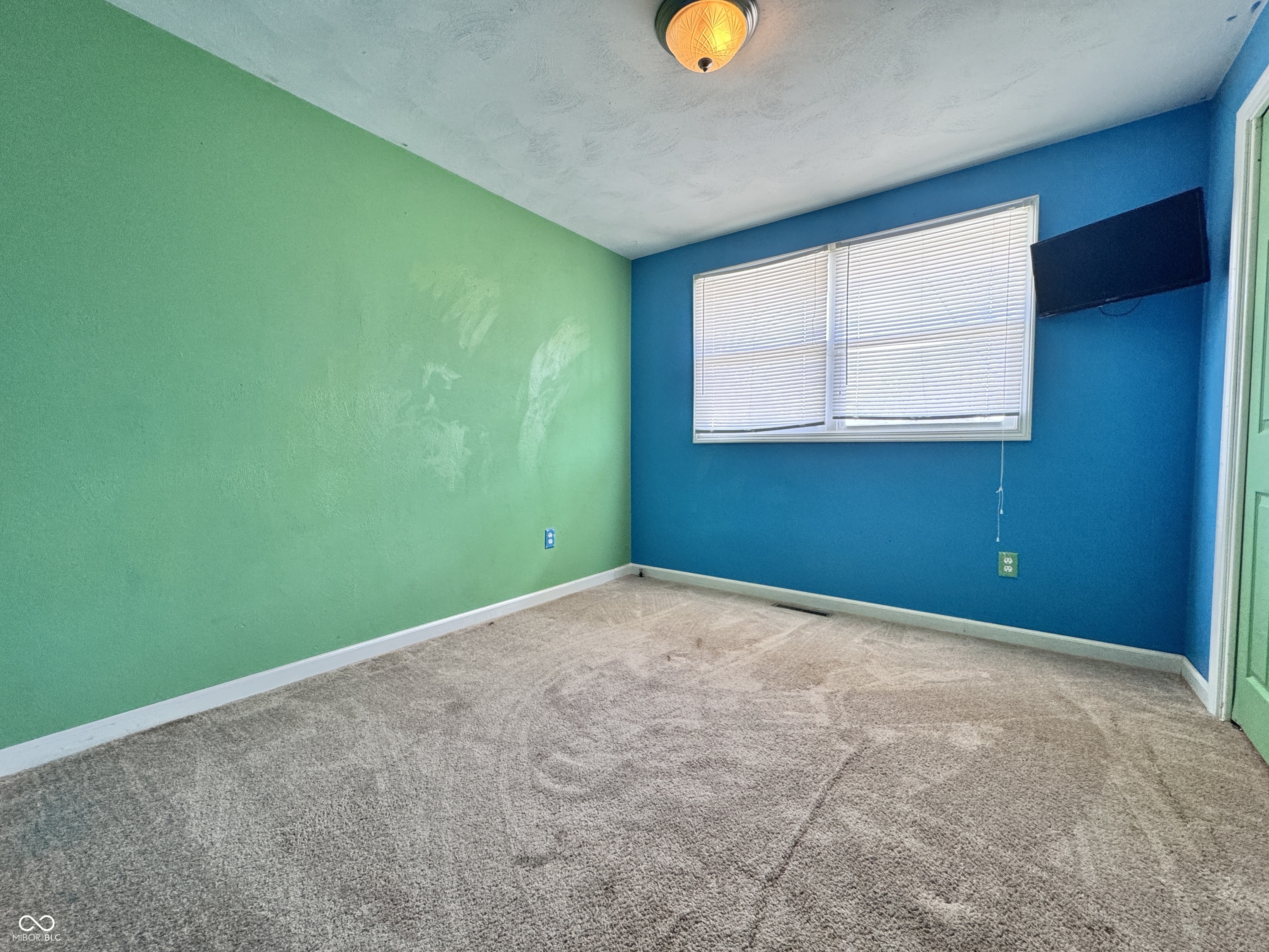 5218 Fletcher Street Anderson, IN 46013 - Photo 9 of 18