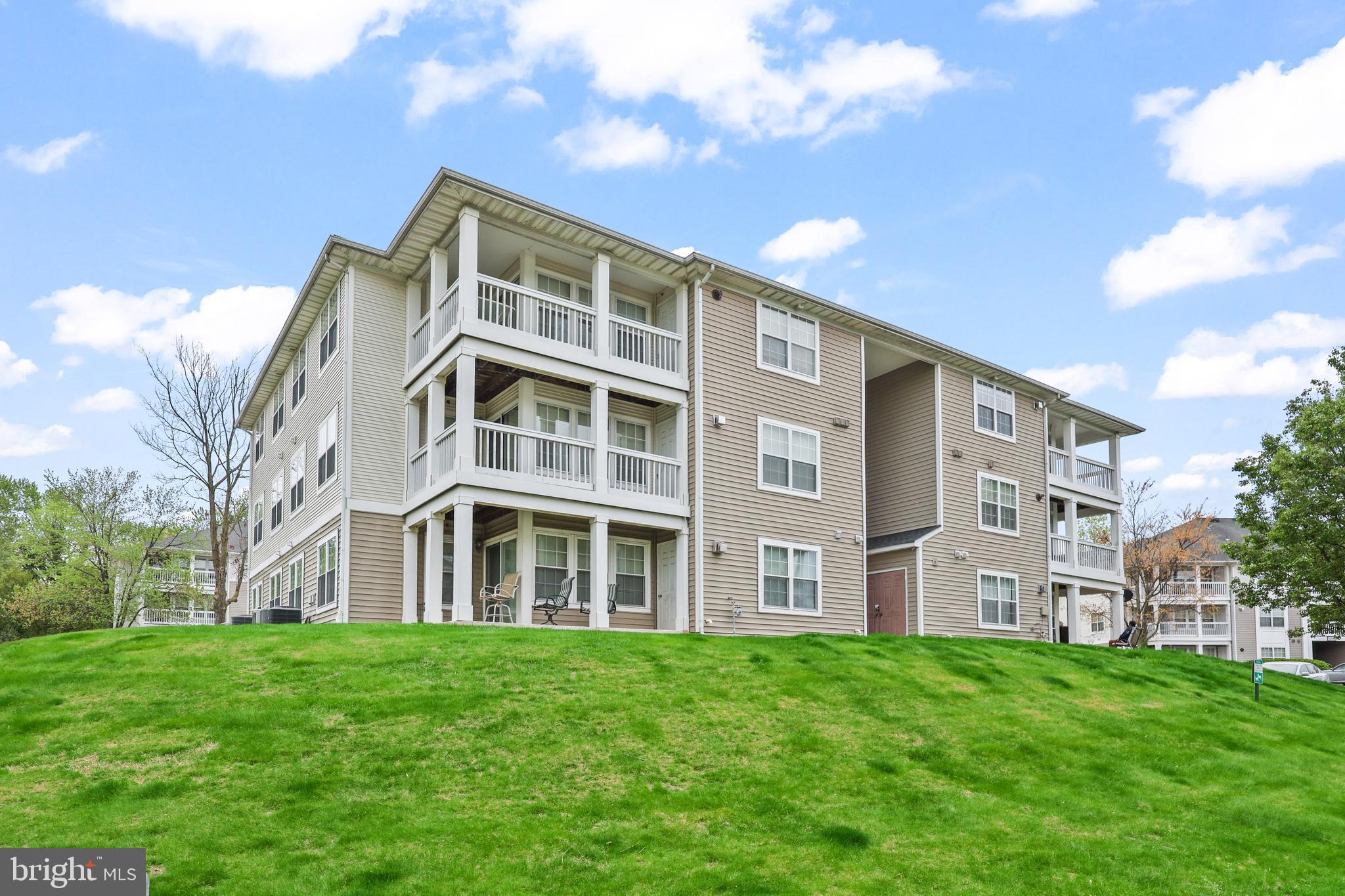 14197 Cuddy Loop, Unit 104 Woodbridge, VA 22193 - Photo 1 of 33