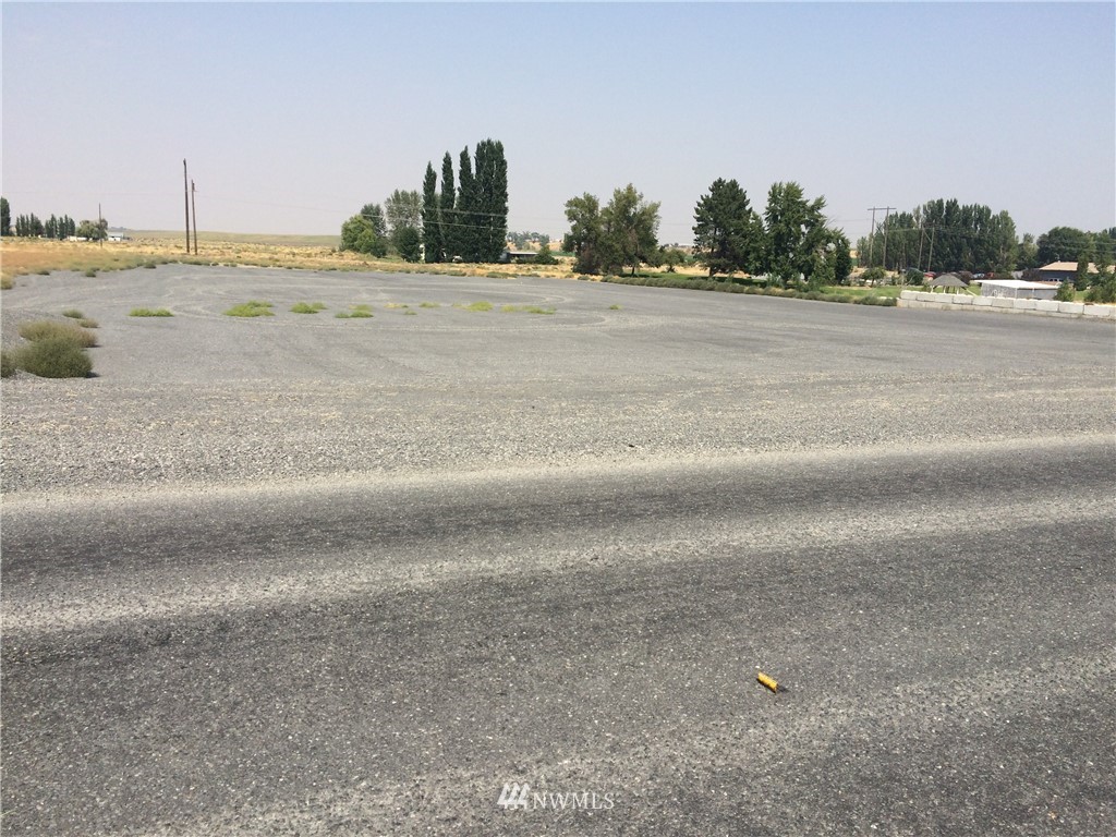 3090 North Frontage Road Northeast Moses Lake, WA 98837 - Photo 1 of 1 Gallery Image 1