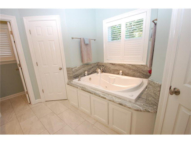 9352 Greenleaf Drive Daphne, AL 36527 - Photo 15 of 30