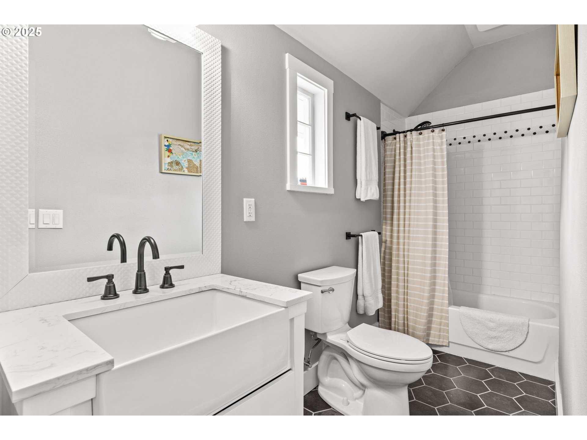 335 North H Street Cottage Grove, OR 97424 - Photo 28 of 45 a bathroom with a sink toilet and shower
