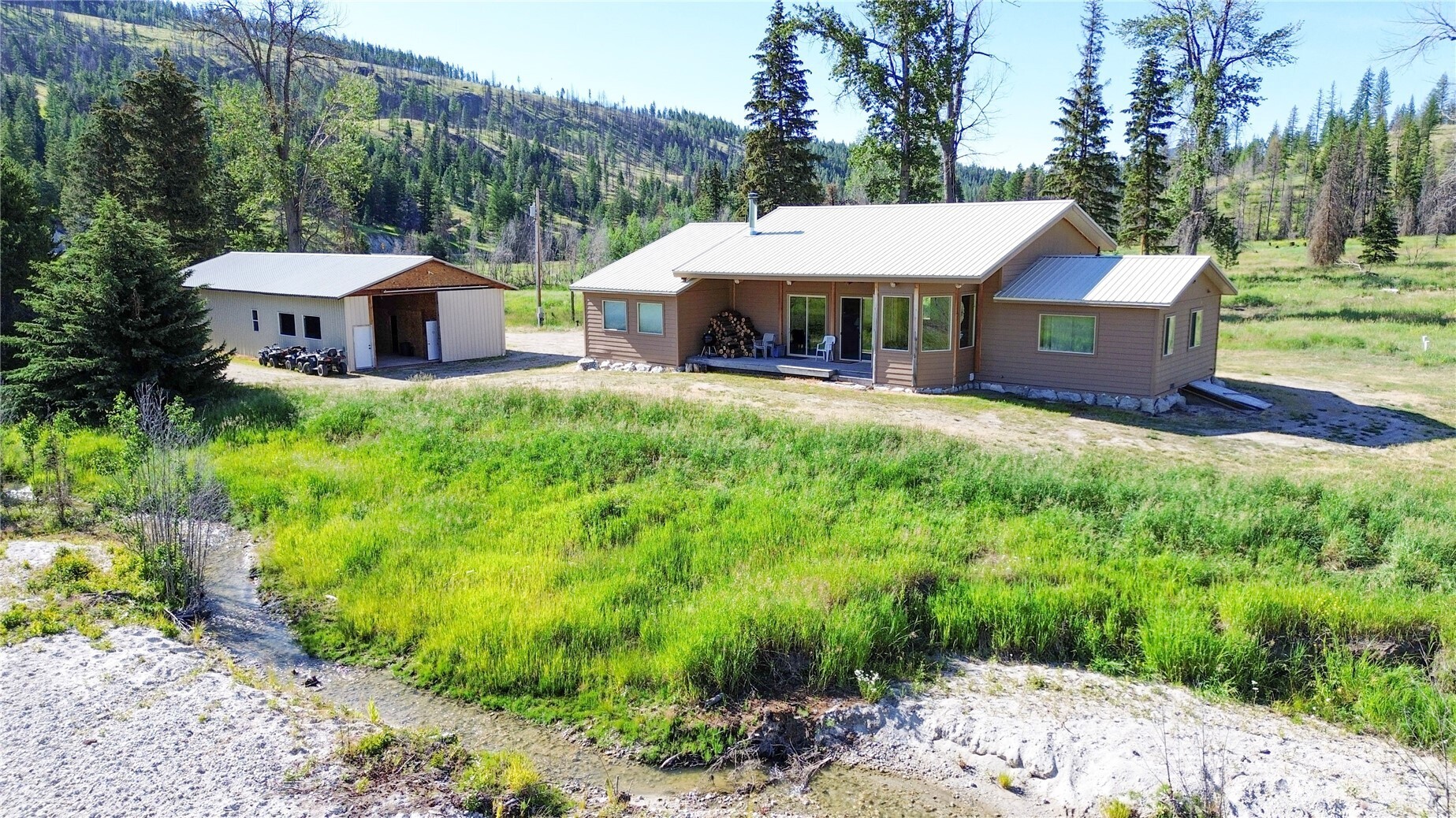333 Bonaparte Lake Road Tonasket, WA 98855 - Photo 2 of 37