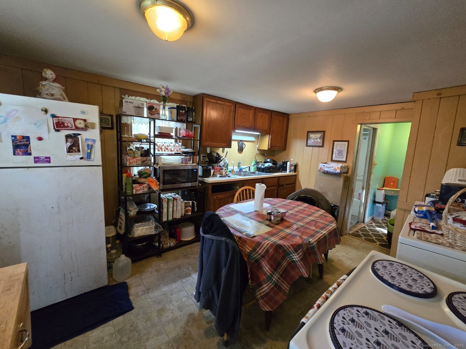 30 Riverside Drive Sprague, CT 06330 - Photo 19 of 38 a room with furniture and a table