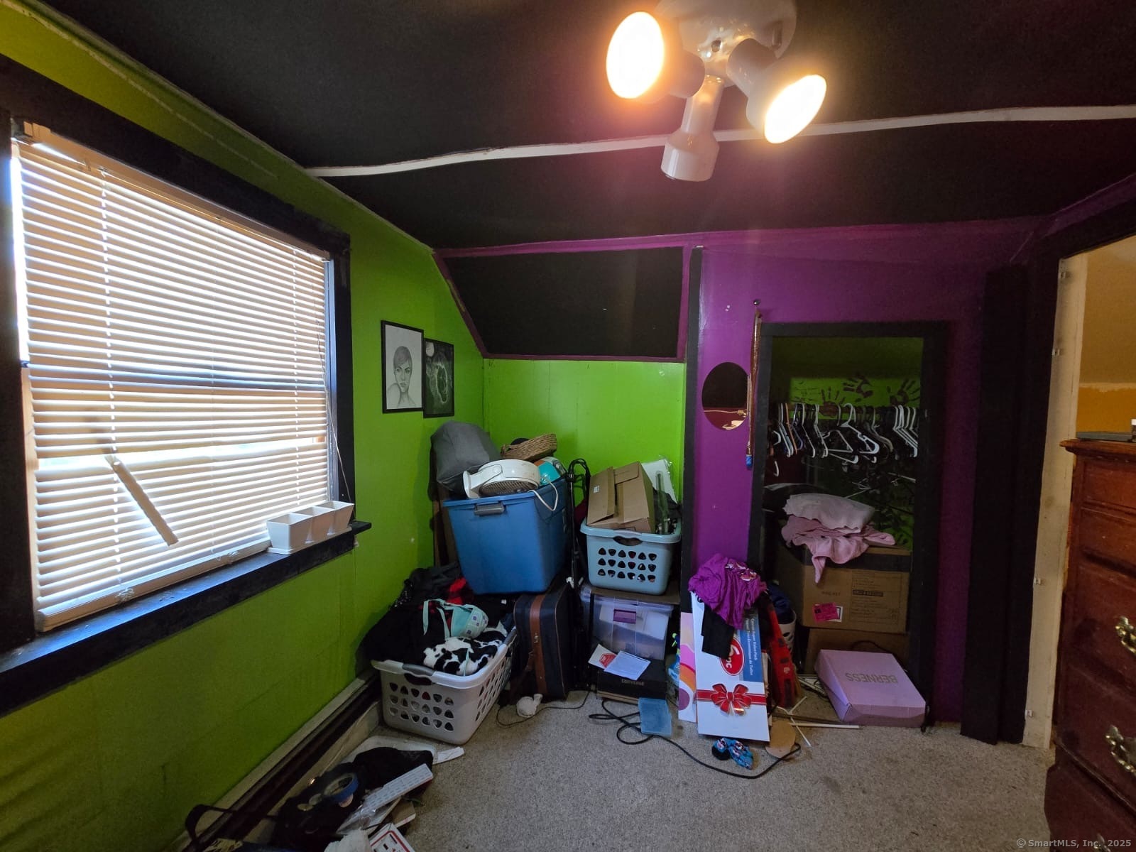 30 Riverside Drive Sprague, CT 06330 - Photo 23 of 38 a room with musical instruments