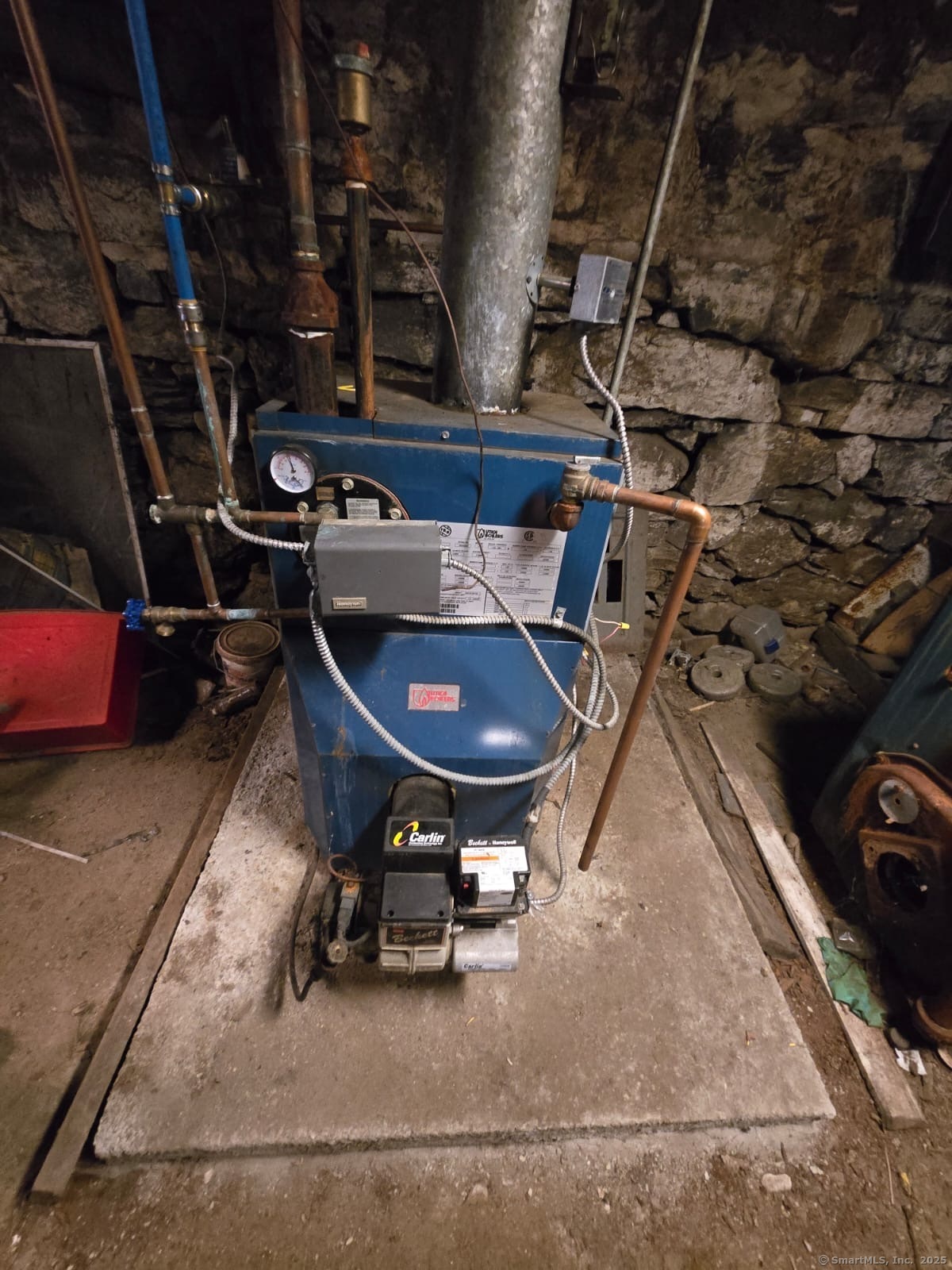 30 Riverside Drive Sprague, CT 06330 - Photo 31 of 38 a table and chairs in a room