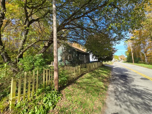 $125,000 | 30 Riverside Drive, Sprague, CT 06330