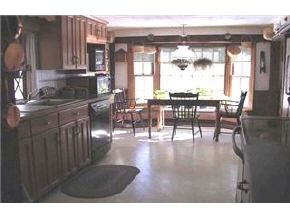 27 Horace Greeley Road Amherst, NH 03031 - Photo 2 of 9