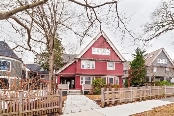 $3,875 | 79 Naples Road, Unit 1, Brookline, MA 02446