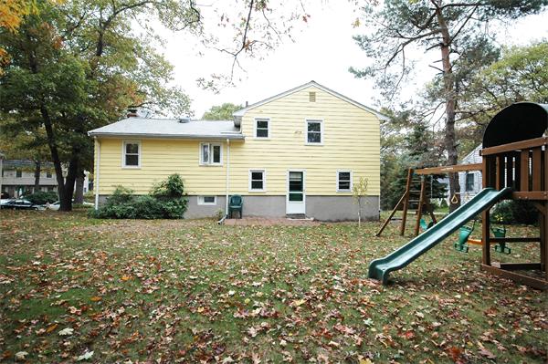 27 Melvin Road Arlington, MA 02474 - Photo 14 of 14