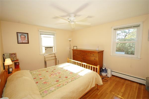 27 Melvin Road Arlington, MA 02474 - Photo 7 of 14