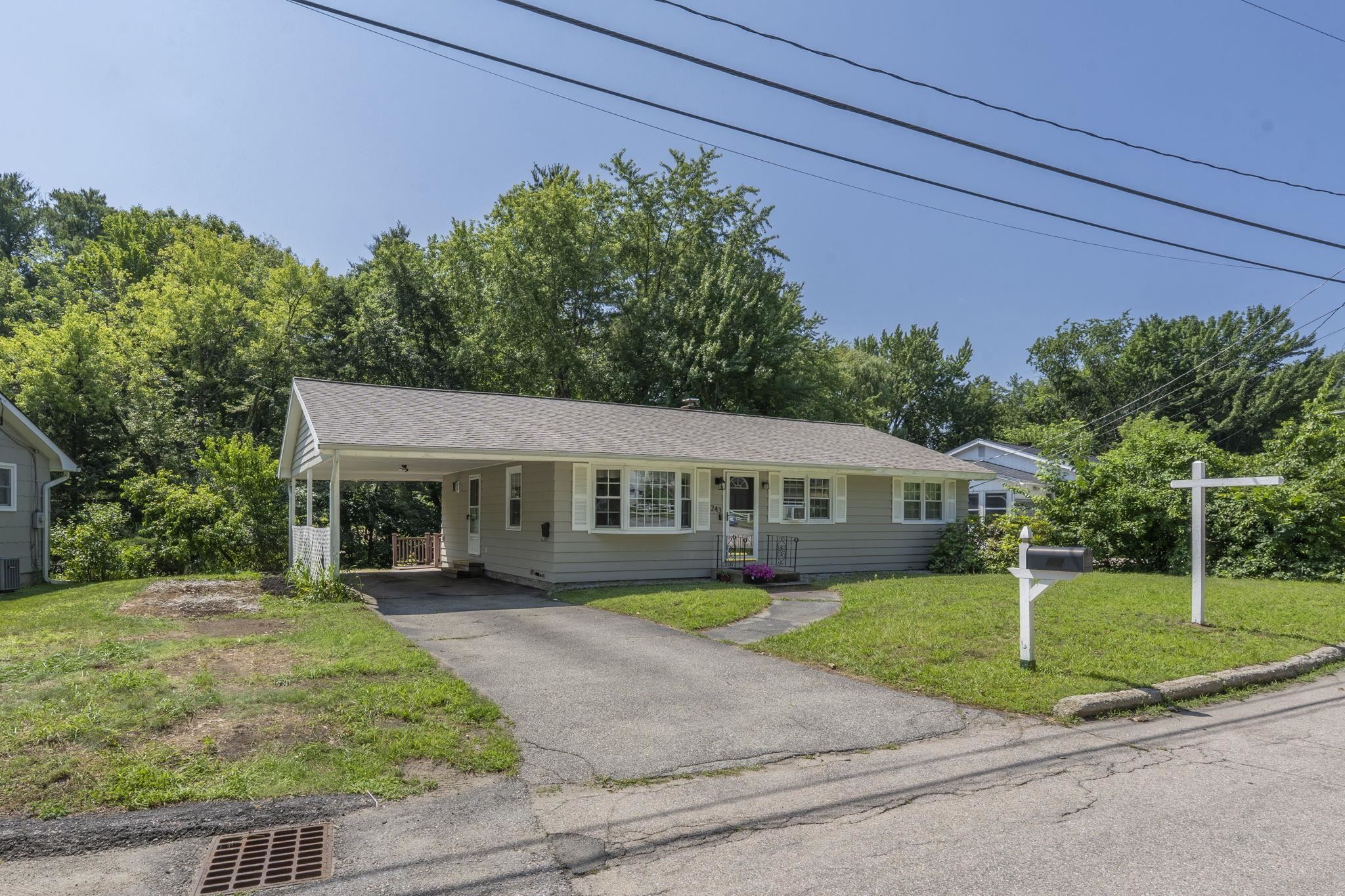 243 Gabrielle Street Manchester, NH 03103 - Photo 3 of 38