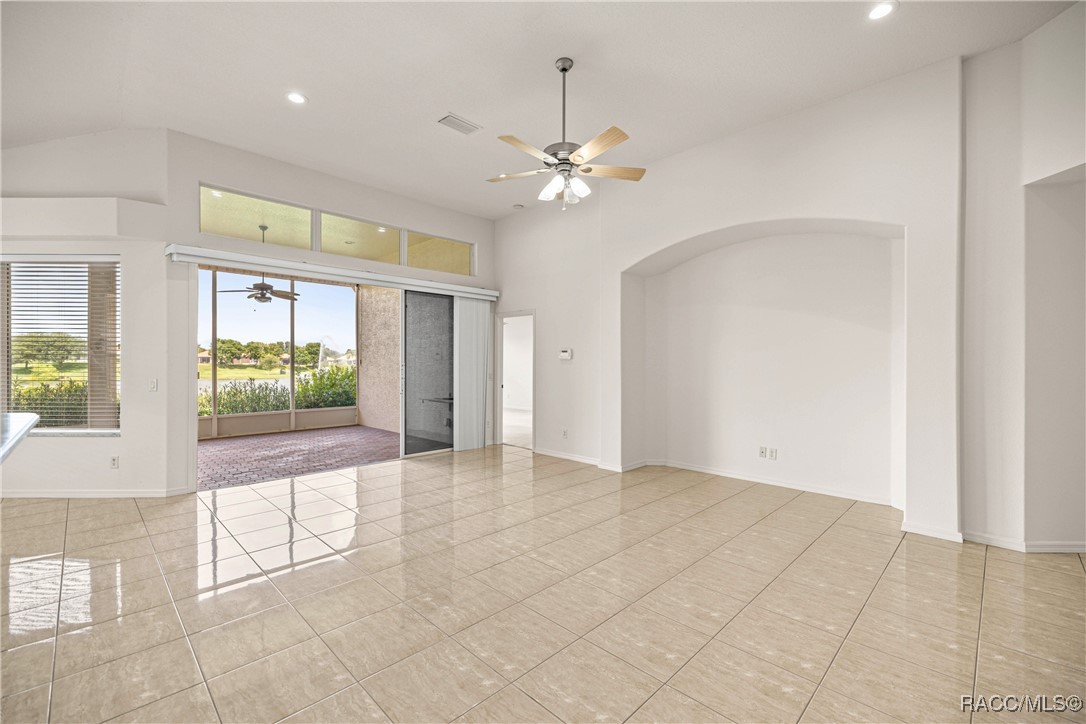 1328 West Diamond Shore Loop Hernando, FL 34442 - Photo 11 of 88