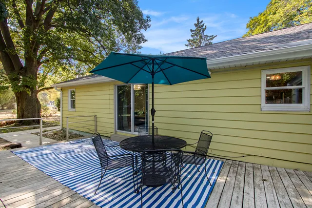 $248,000 | 3481 Dearborn Place, Coloma, MI 49038