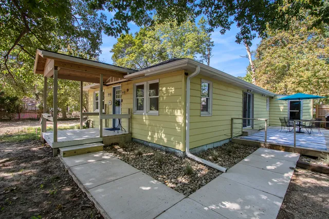 $248,000 | 3481 Dearborn Place, Coloma, MI 49038