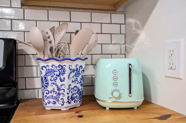 $248,000 | 3481 Dearborn Place, Coloma, MI 49038