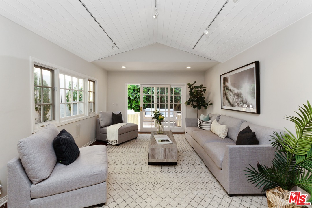 7900 Hulbert Avenue Playa del Rey, CA 90293 - Photo 22 of 51 Gallery Image 22
