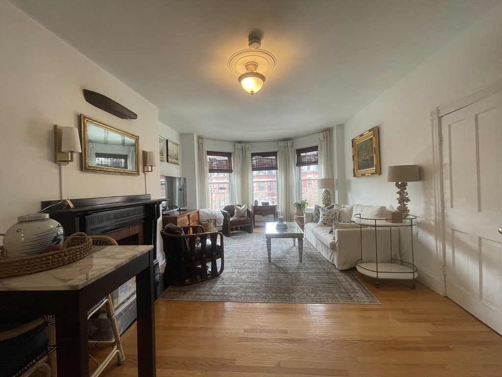 218 Newbury Street, Unit 3F Boston, MA 02116 - Photo 2 of 18