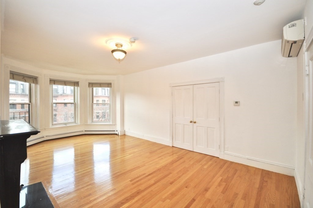 218 Newbury Street, Unit 3F Boston, MA 02116 - Photo 6 of 18