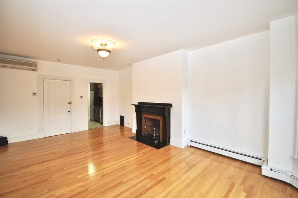 218 Newbury Street, Unit 3F Boston, MA 02116 - Photo 8 of 18