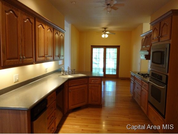 7011 Mansion Road Chatham, IL 62629 - Photo 10 of 24