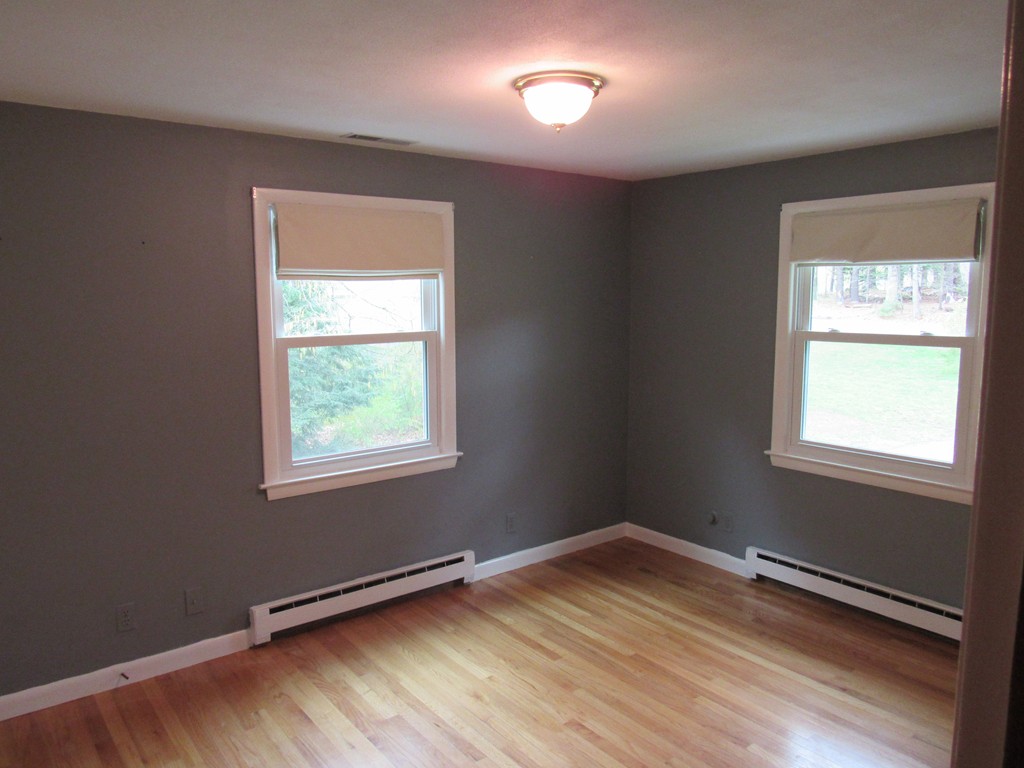 91 Pequot Road Southampton, MA 01073 - Photo 11 of 20