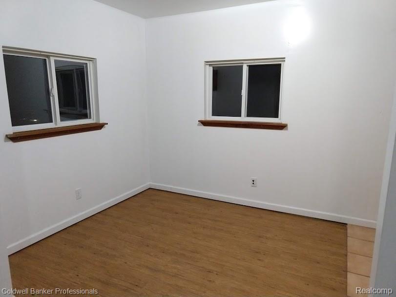 2122 Atwell Road Attica, MI 48412 - Photo 11 of 43 Kitchen dining area.jpg