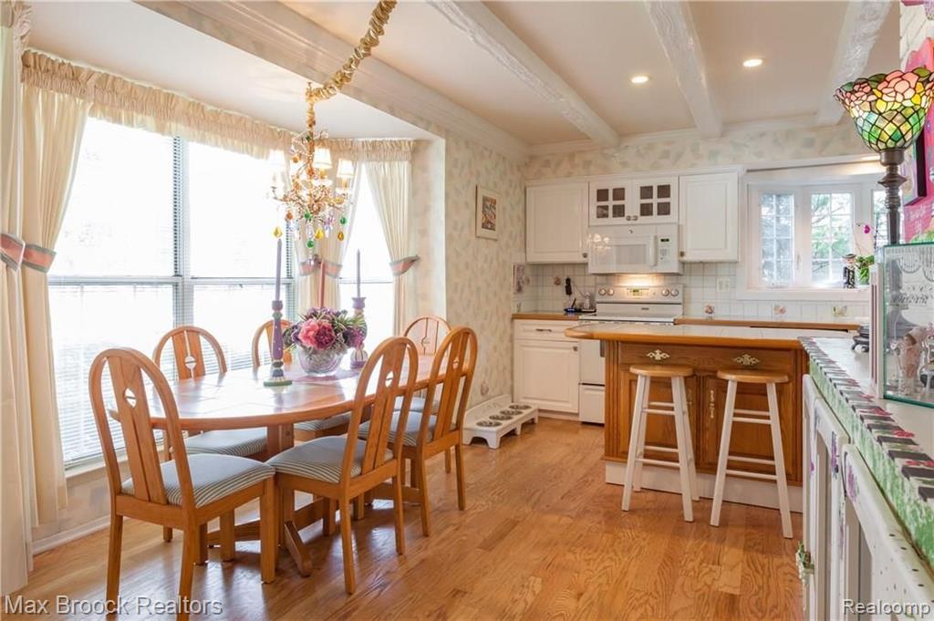 35611 Fredericksburg Road Farmington Hills, MI 48331 - Photo 14 of 36