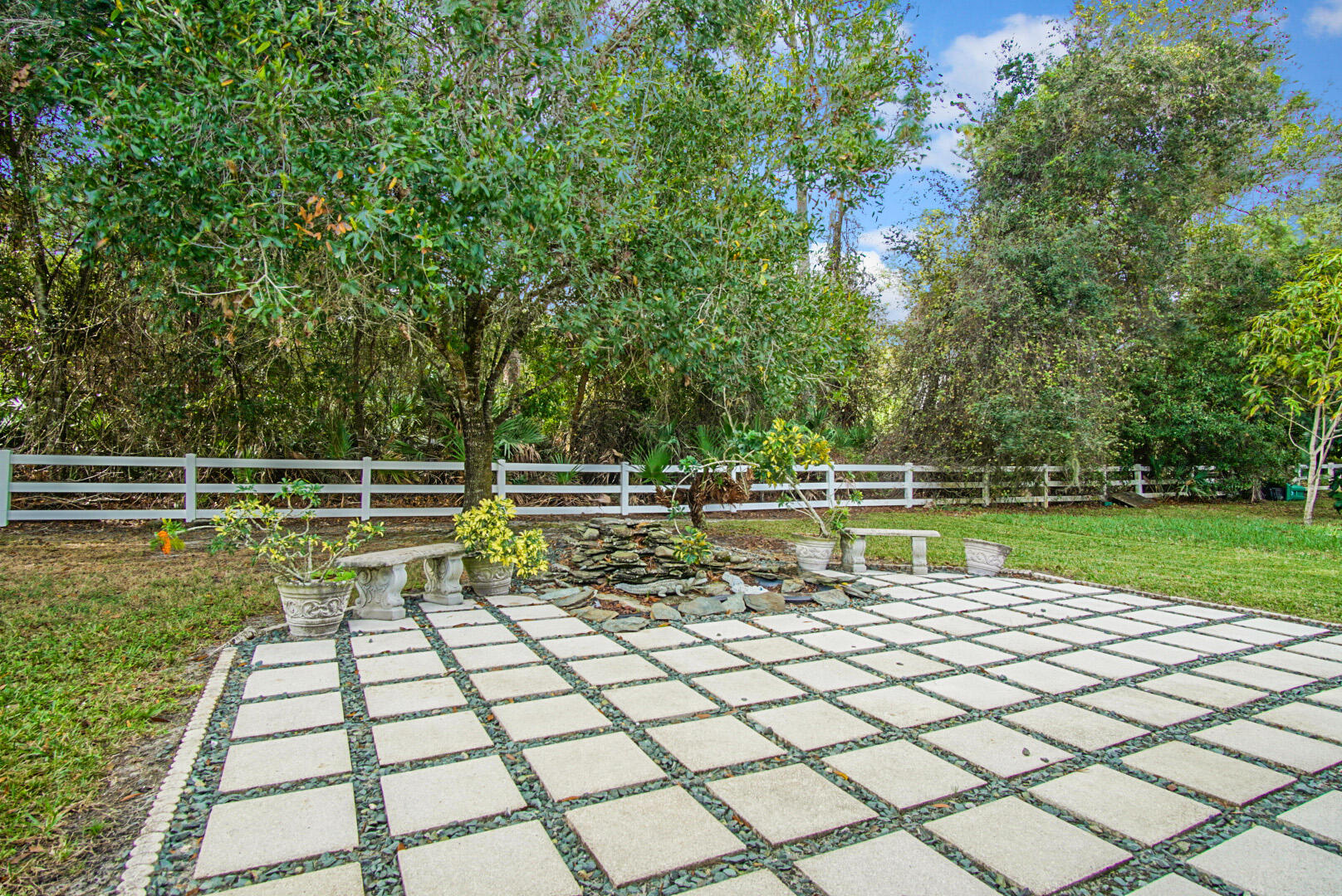 1858 Southwest Leafy Road Port St. Lucie, FL 34953 - Photo 26 of 32 Yard 1
