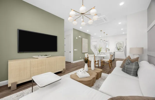 $1,412,031 | 2419 Willow Way, San Mateo, CA 94403