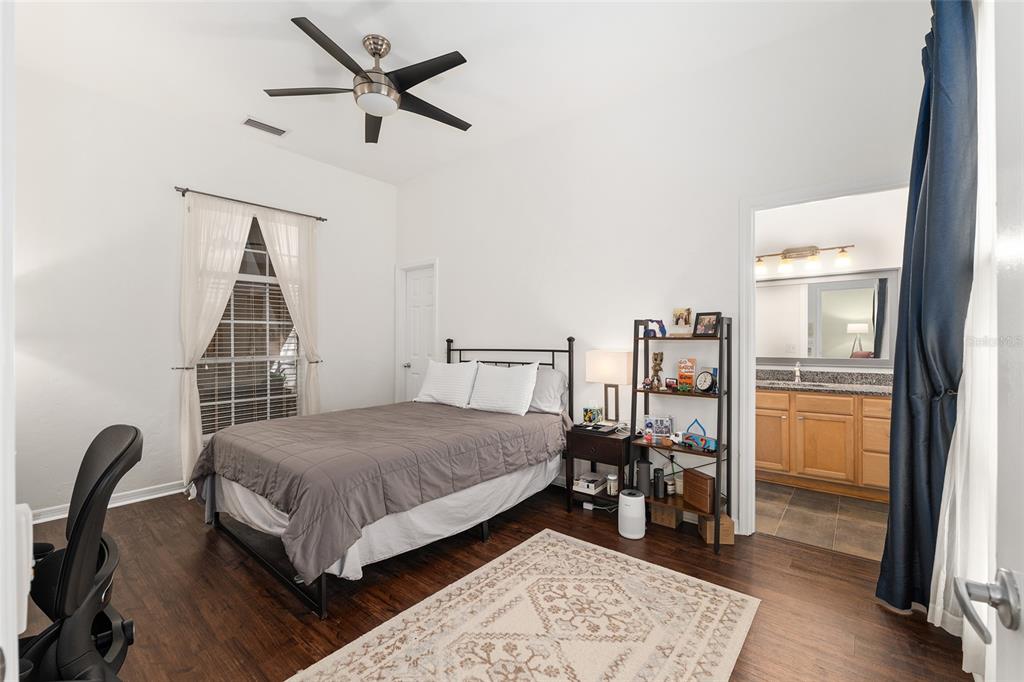 129 Northwest 48th Boulevard, Unit 6 Gainesville, FL 32607 - Photo 15 of 33
