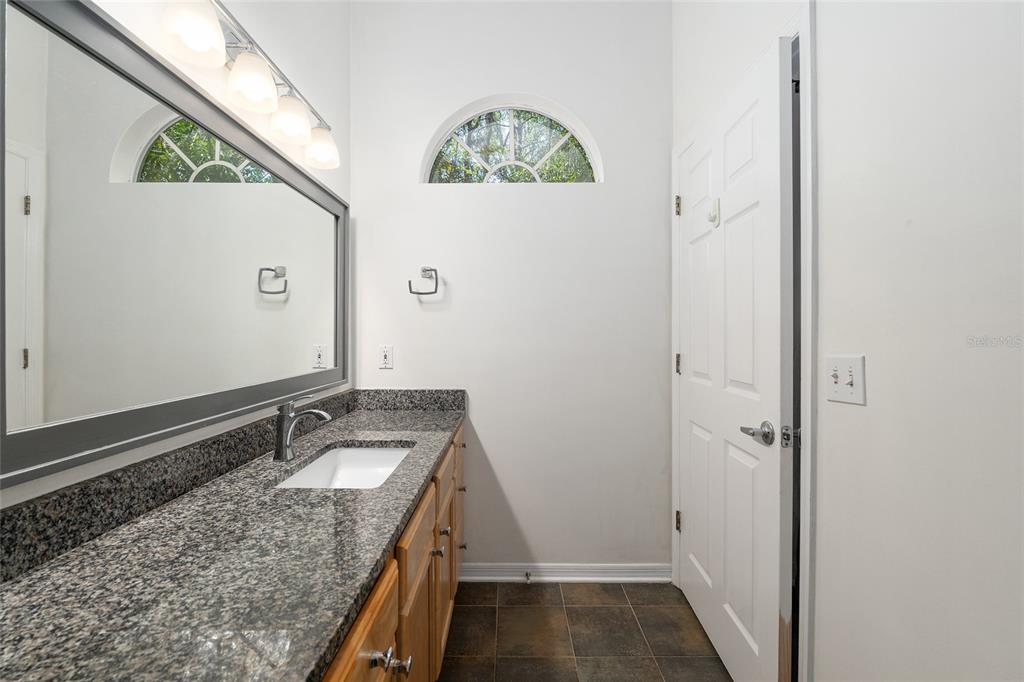 129 Northwest 48th Boulevard, Unit 6 Gainesville, FL 32607 - Photo 18 of 33