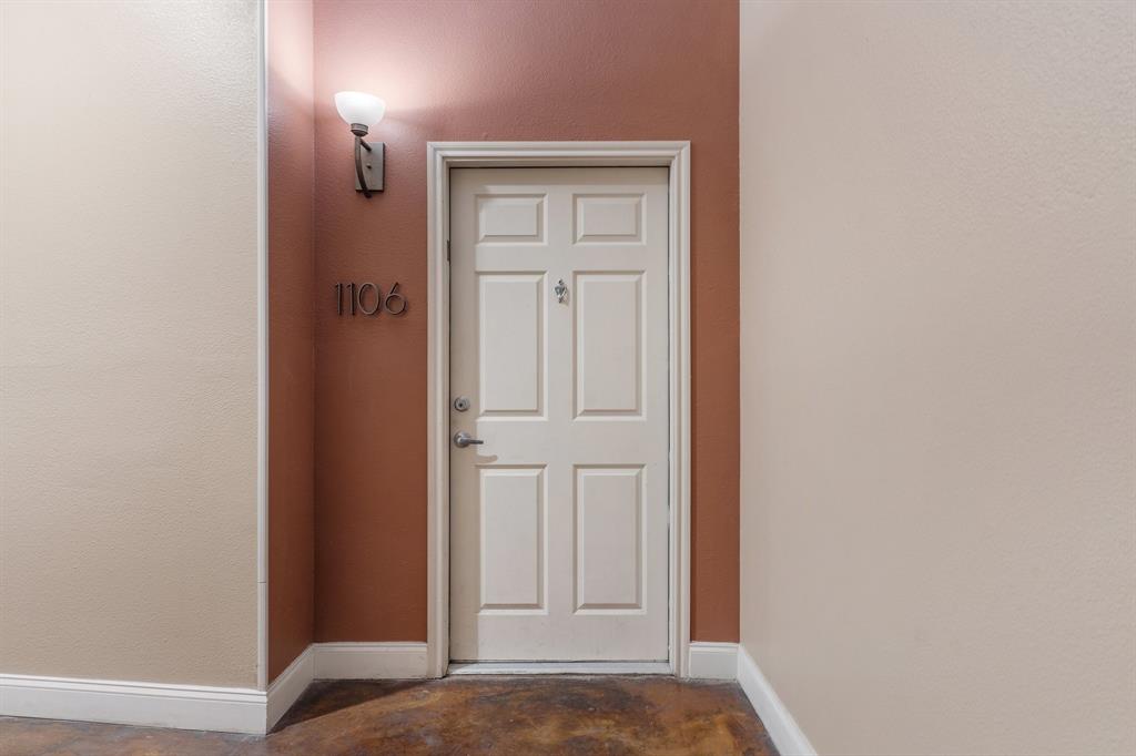 3102 Kings Road, Unit 1106 Dallas, TX 75219 - Photo 3 of 20 a view of a hallway with closet