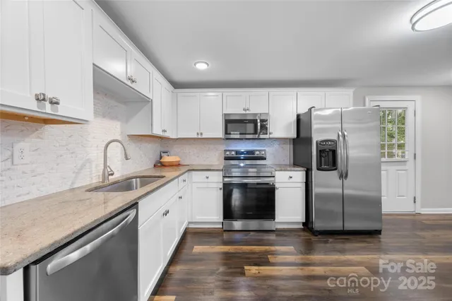 a close view of sink and tap