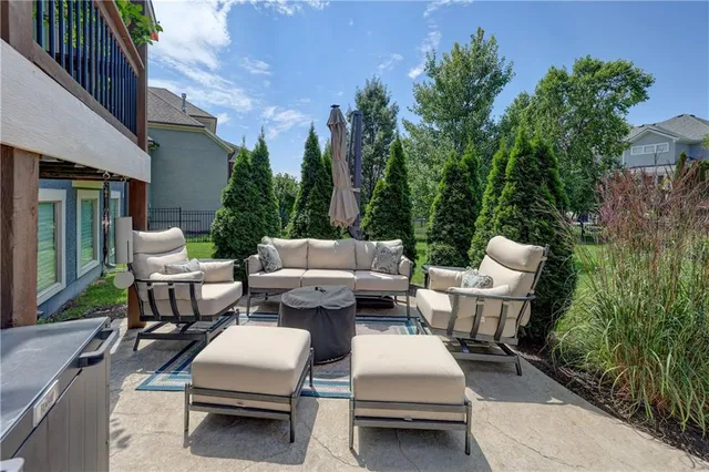 $819,950 | 16524 Lucille Street, Overland Park, KS 66221