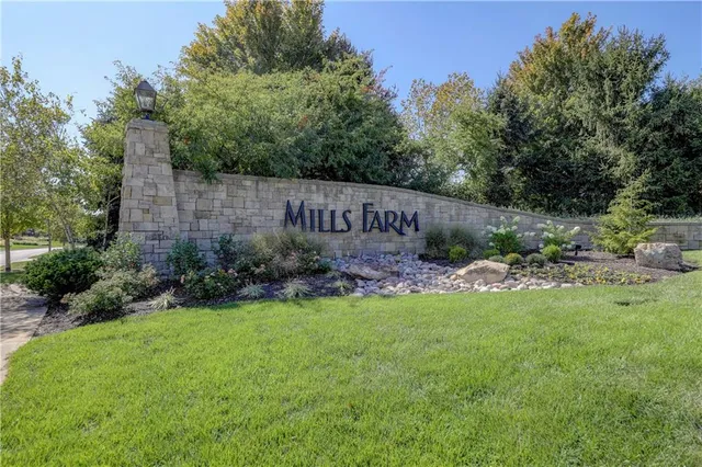 $819,950 | 16524 Lucille Street, Overland Park, KS 66221