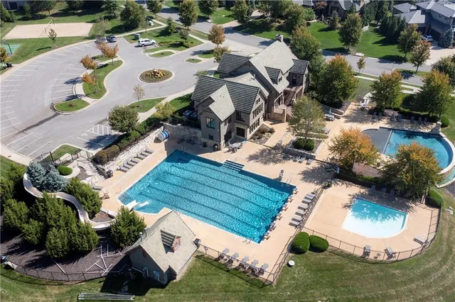 $819,950 | 16524 Lucille Street, Overland Park, KS 66221