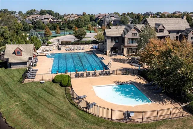 $819,950 | 16524 Lucille Street, Overland Park, KS 66221