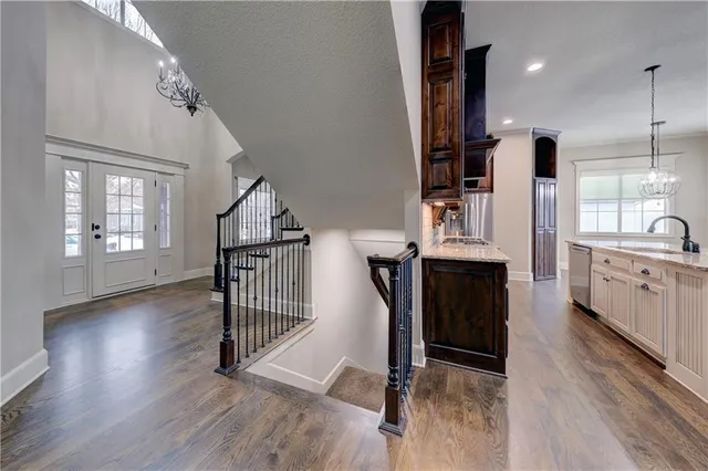 $819,950 | 16524 Lucille Street, Overland Park, KS 66221