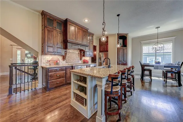 $819,950 | 16524 Lucille Street, Overland Park, KS 66221