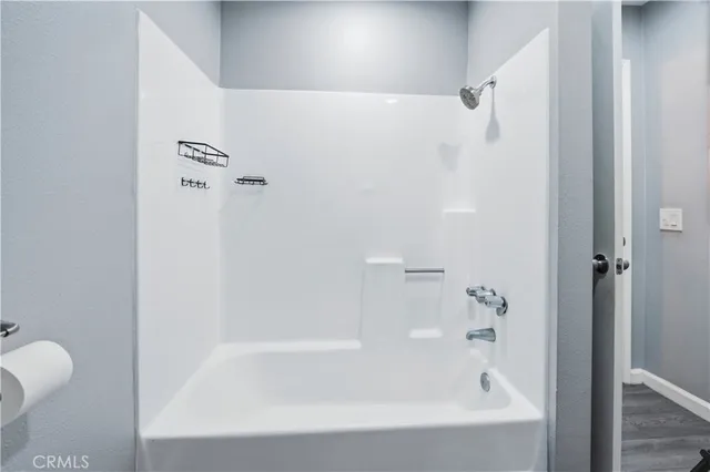 $350,000 | 6815 Remmet Avenue, Unit 215, Canoga Park, CA 91303