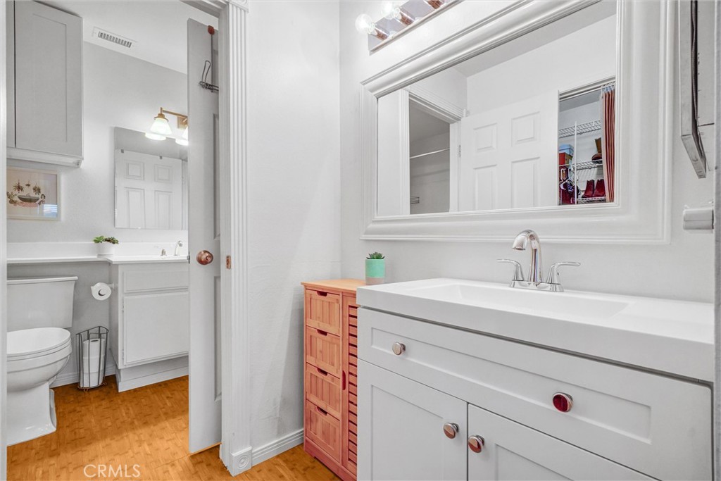 1514 Via Del Rio Corona, CA 92882 - Photo 20 of 41 a bathroom with a sink and a mirror