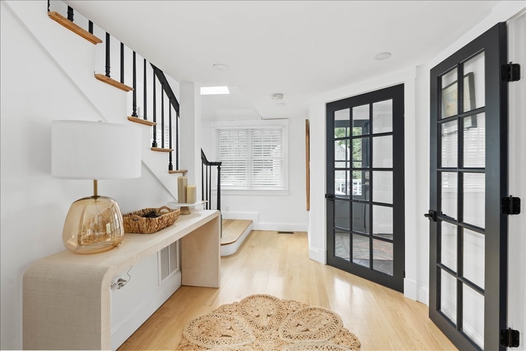 199 Wompatuck Road Hingham, MA 02043 - Photo 4 of 30