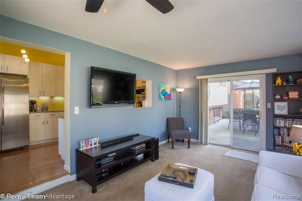 22359 Inkster Road Farmington Hills, MI 48336 - Photo 8 of 27